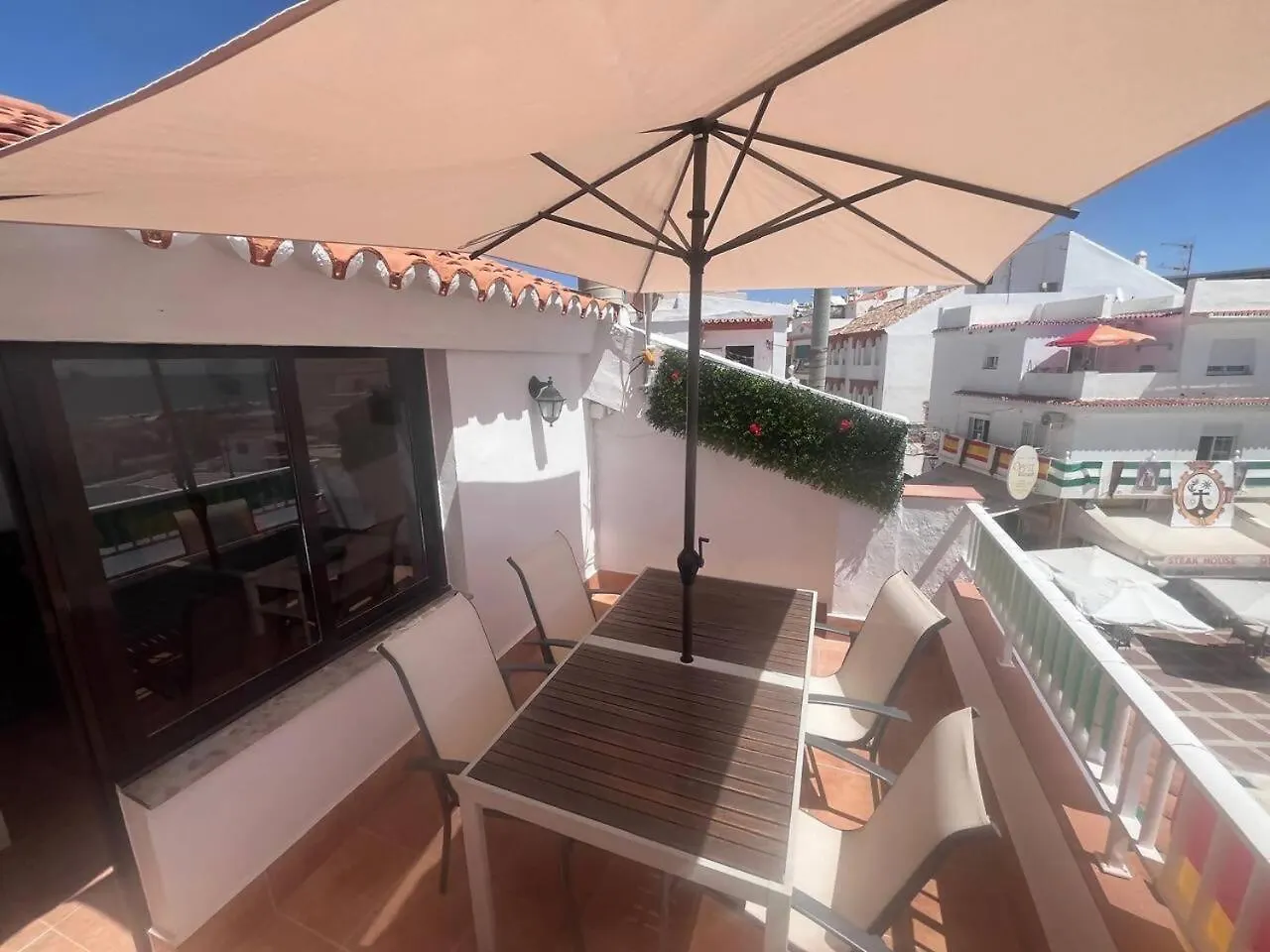 Apartment Apartamento Lidia Planta 2, La Carihuela 1ª Linea Playa, Vistas Mar, Buhardilla 1 Dormitorio, 40 M2, 1-3 Huesped, Terraza, Wifi Torremolinos
