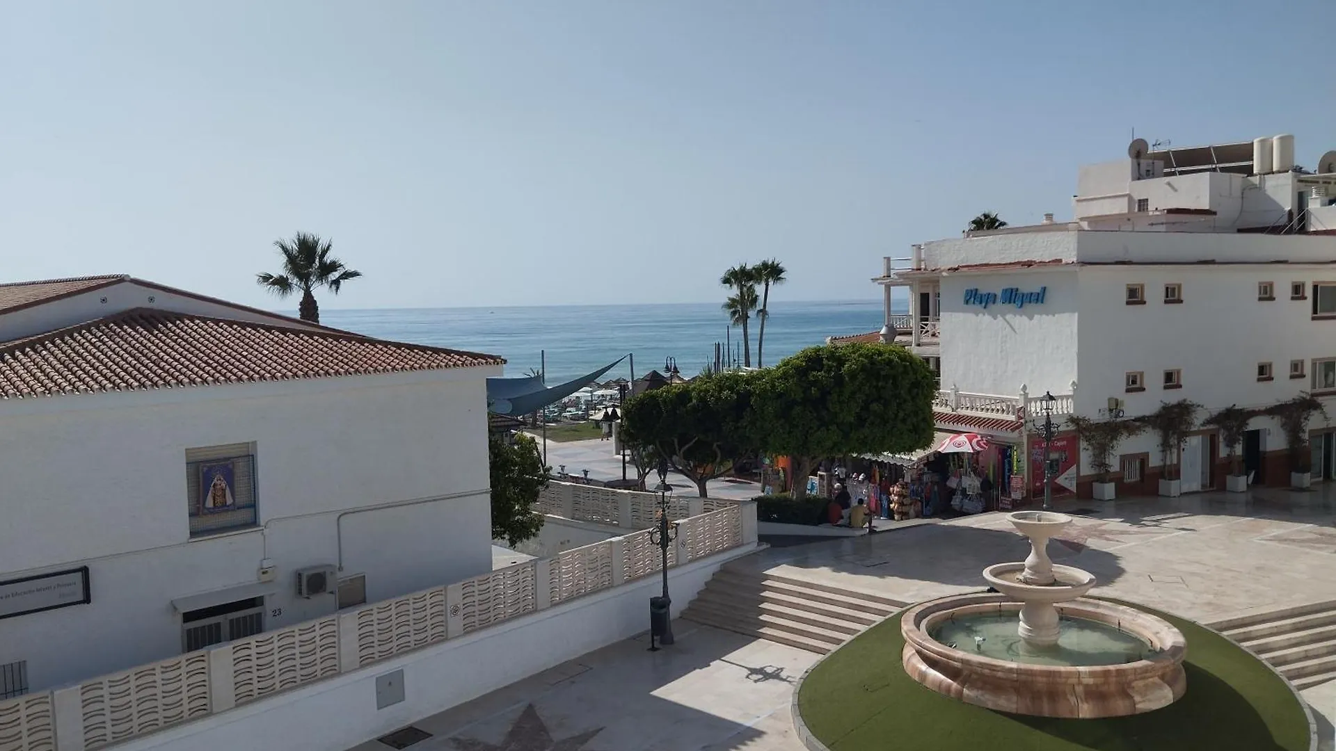 Apartamento Lidia Planta 2, La Carihuela 1ª Linea Playa, Vistas Mar, Buhardilla 1 Dormitorio, 40 M2, 1-3 Huesped, Terraza, Wifi location